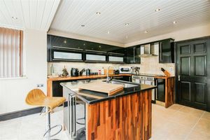 Photo 13- click for photo gallery